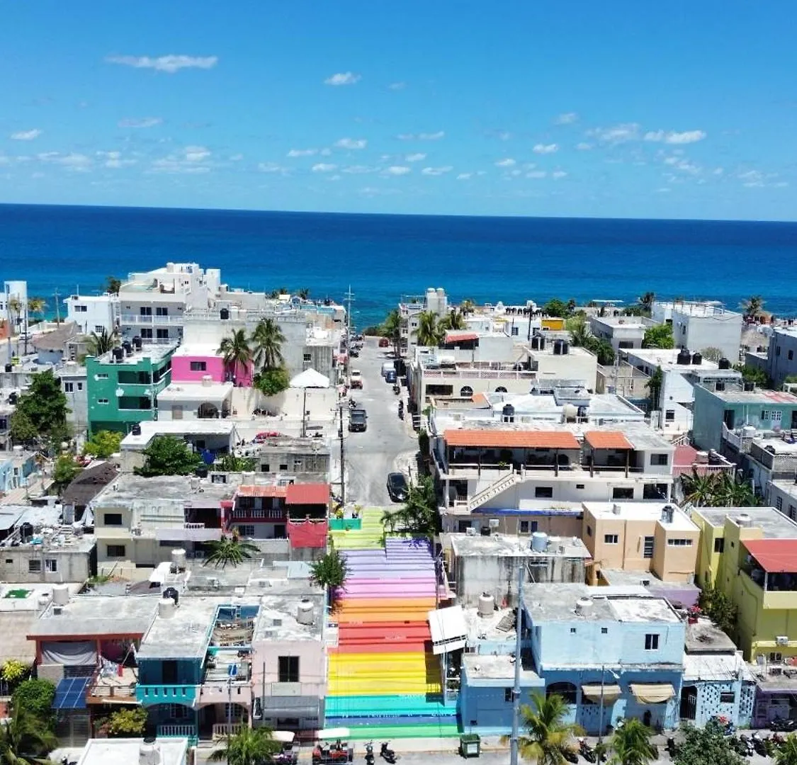 Starlink Rainbowstair Studio Isla Mujeres